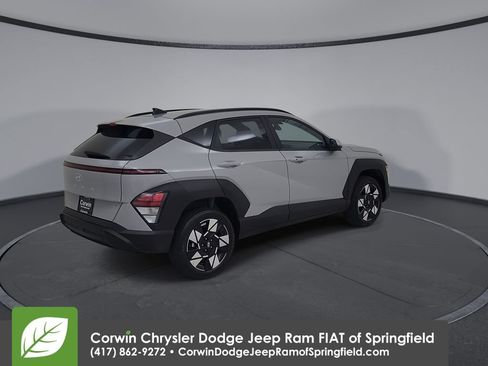 Used 2025 Hyundai Kona SEL AWD/4WD image 15