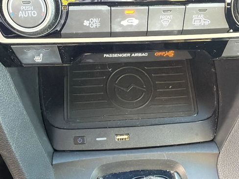 Used 2019 Honda Civic EX image 19