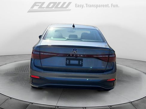 New 2026 Volkswagen Jetta SE image 6