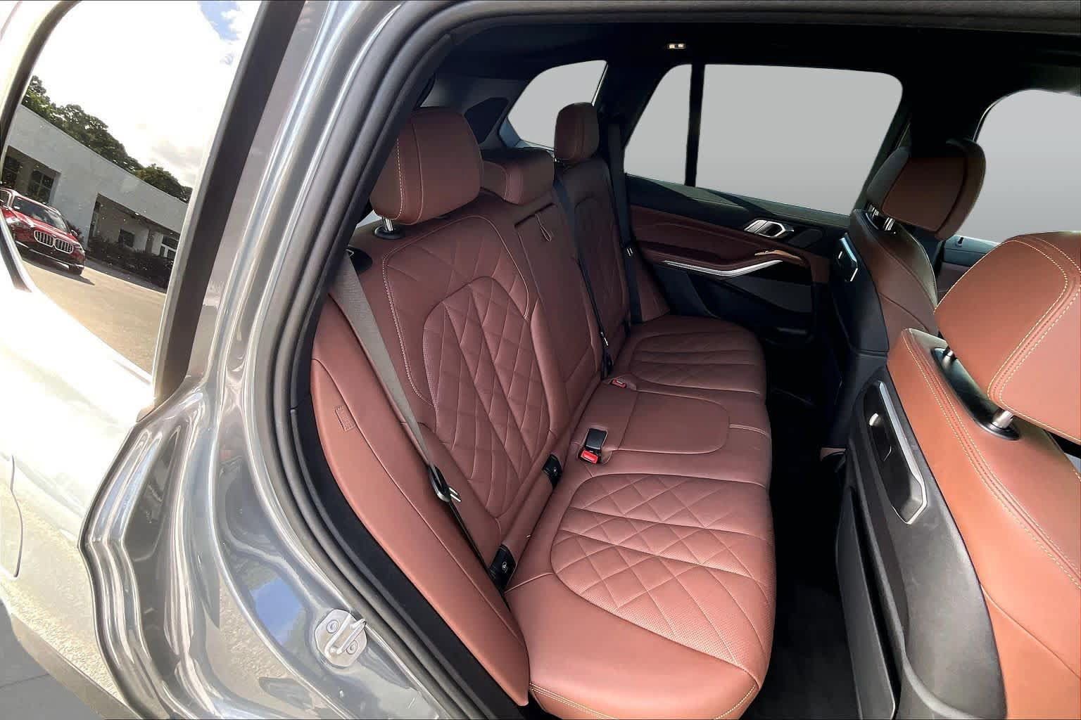 Used 2024 BMW X5 xDrive50e w/ Premium Package AWD/4WD image 20