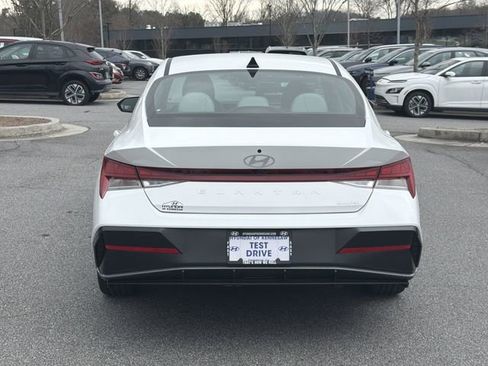 New 2026 Hyundai Elantra Limited image 6