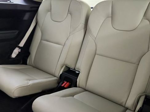 New 2026 Volvo XC90 T8 Ultra w/ Protection Package Premier AWD/4WD image 35