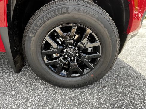 New 2026 Nissan Frontier SV w/ Tow Package AWD/4WD image 9