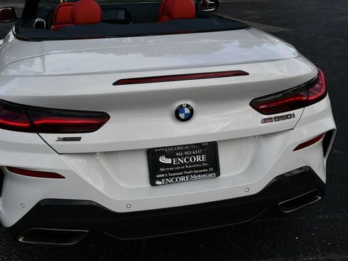 Used 2021 BMW M850i xDrive Convertible w/ Driving Assistance Package AWD/4WD image 10