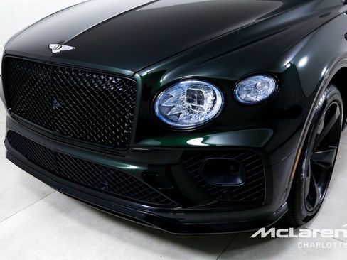 Used 2021 Bentley Bentayga w/ First Edition Specification AWD/4WD image 39