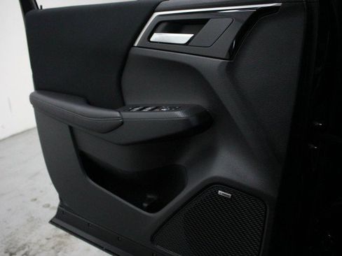 New 2025 Mitsubishi Outlander ES image 15