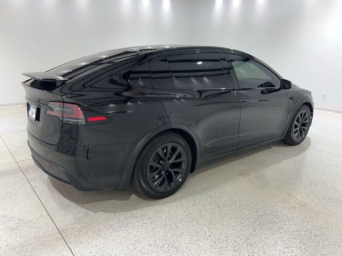 Used 2023 Tesla Model X AWD/4WD image 5