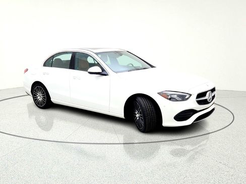 Used 2025 Mercedes-Benz C 300 Sedan image 6
