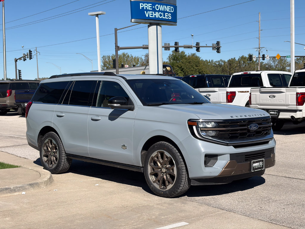 Certified 2025 Ford Expedition King Ranch AWD/4WD image 7