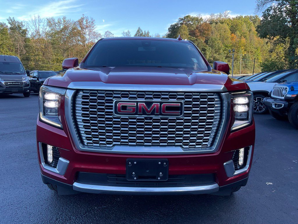 Used 2022 GMC Yukon Denali AWD/4WD image 2