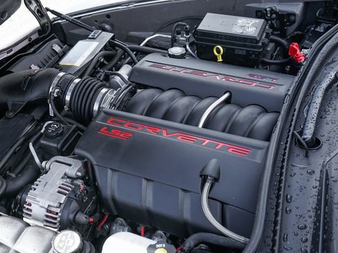 Used 2006 Chevrolet Corvette Coupe w/ Preferred Equipment Group image 12