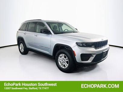 Used 2023 Jeep Grand Cherokee Laredo