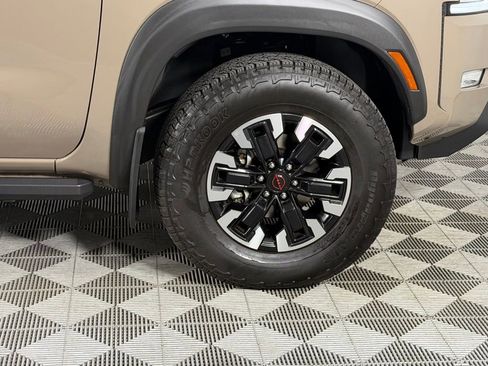 Used 2024 Nissan Frontier PRO-4X w/ Off-Road Protection Package AWD/4WD image 13