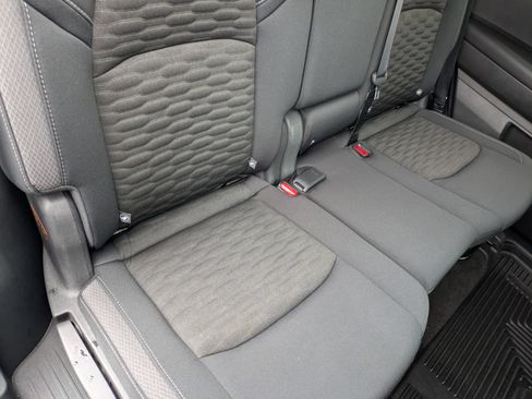 Used 2022 Nissan Pathfinder SV AWD/4WD image 37