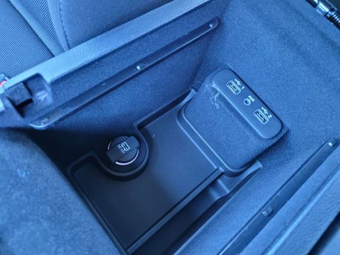 Used 2021 Dodge Charger SXT w/ Driver Convenience Group image 22