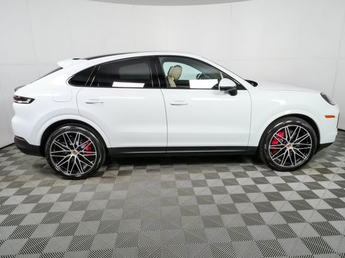 New 2026 Porsche Cayenne S AWD/4WD image 30