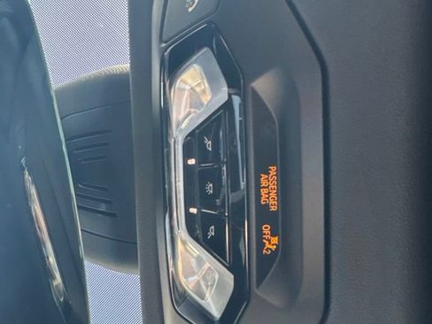 Used 2024 BMW 440i xDrive Convertible w/ Premium Package AWD/4WD image 22