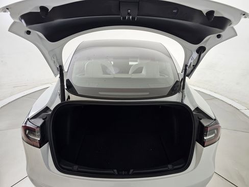 Used 2021 Tesla Model 3 Standard Range Plus image 22