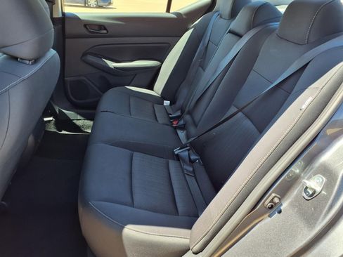 Used 2025 Nissan Altima 2.5 SV image 25