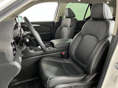 Certified 2025 Honda Pilot Elite image 4