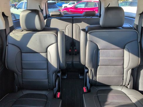 Used 2020 GMC Acadia Denali w/ Trailering Package image 23