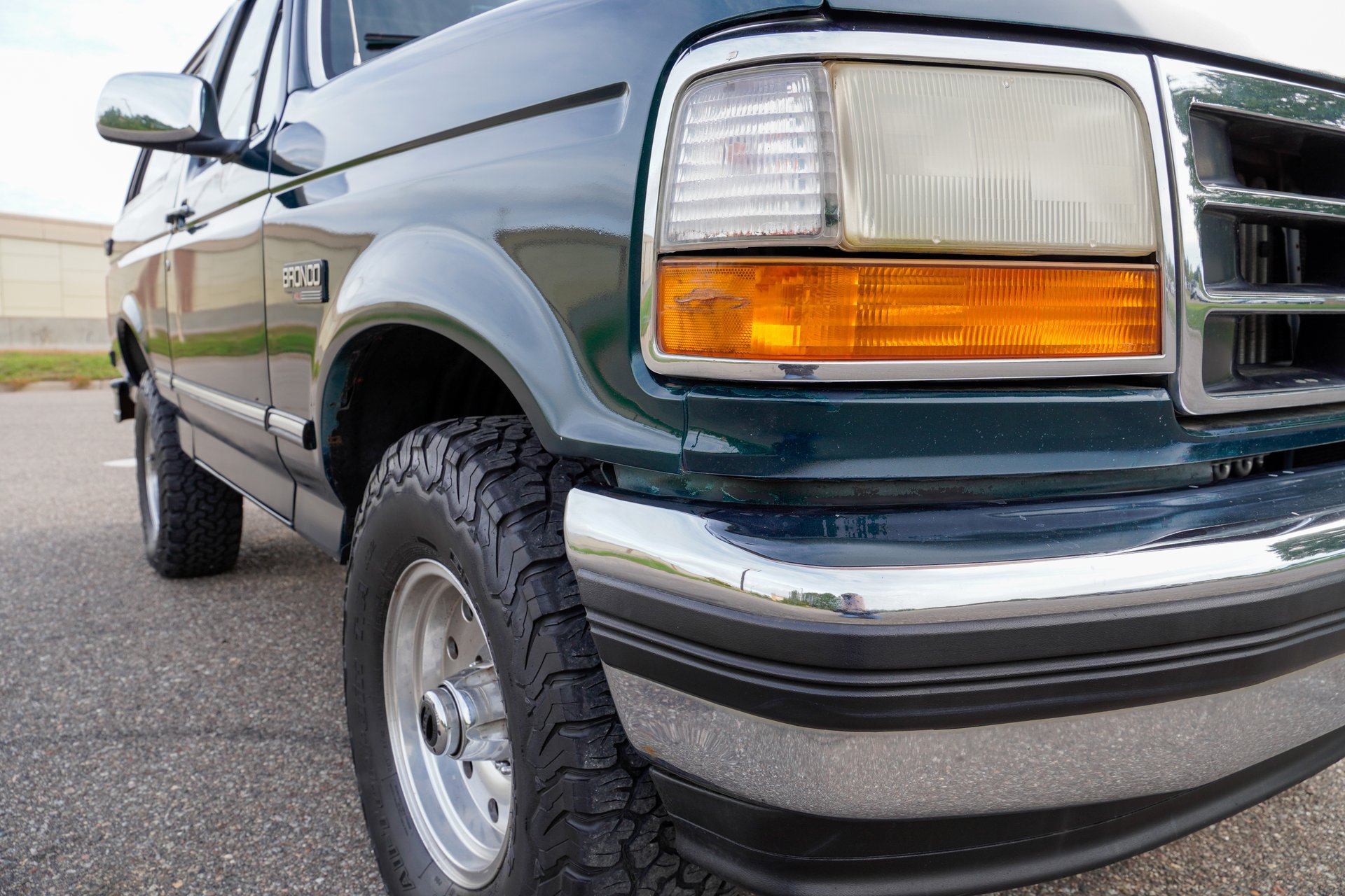 Used 1993 Ford Bronco Custom AWD/4WD image 29