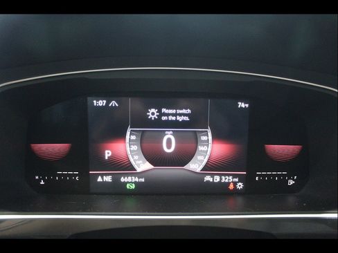 Used 2022 Volkswagen Tiguan SE R-Line AWD/4WD image 28
