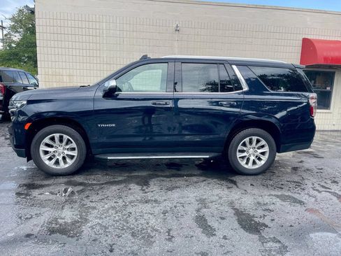 Used 2023 Chevrolet Tahoe Premier AWD/4WD image 2