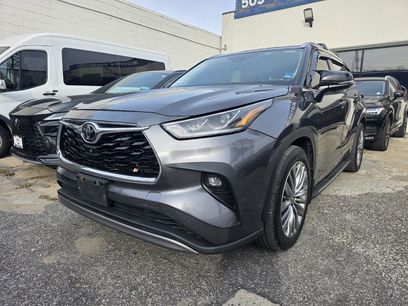 Used 2021 Toyota Highlander Platinum