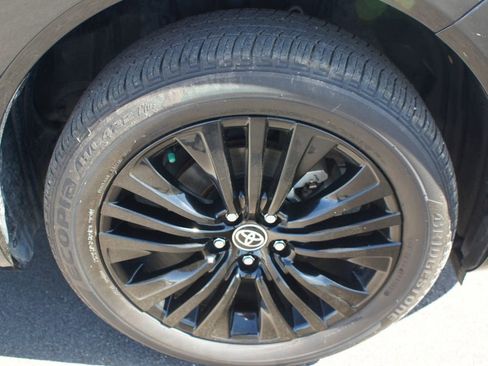 Used 2024 Toyota Venza Nightshade image 26