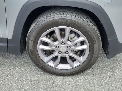 Certified 2024 GMC Terrain SLT w/ Tech Package AWD/4WD image 8