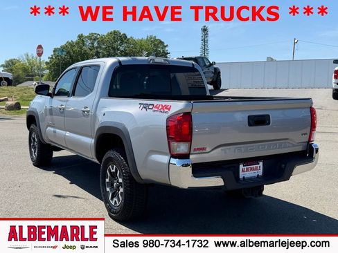 Used 2017 Toyota Tacoma TRD Off-Road w/ Tow Package (A/T) image 6
