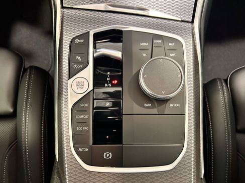Used 2025 BMW 330i xDrive Sedan image 13