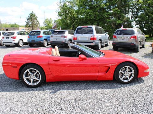 Used 2001 Chevrolet Corvette Convertible w/ Preferred Equipment Group2 RWD image 6