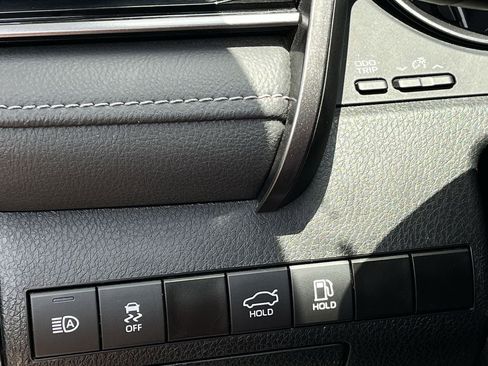 Used 2024 Toyota Camry SE FWD image 20