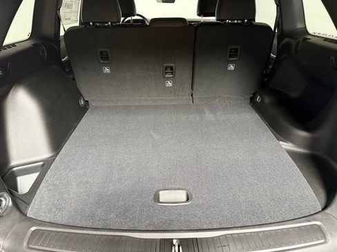 New 2025 Jeep Grand Cherokee Limited image 15