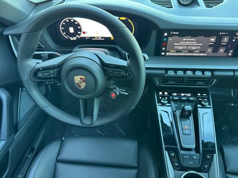 Used 2025 Porsche 911 Carrera S RWD image 15