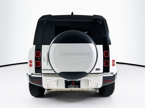 Used 2021 Land Rover Defender 110 S image 7