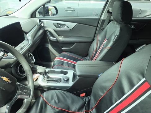 Used 2024 Chevrolet Blazer LT FWD image 14