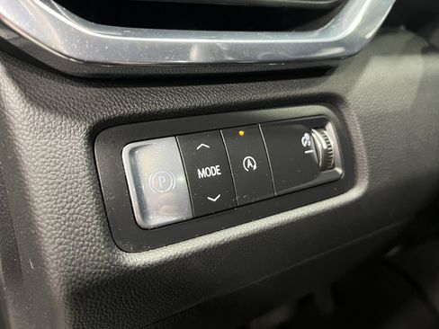 Certified 2025 GMC Acadia Elevation FWD image 13