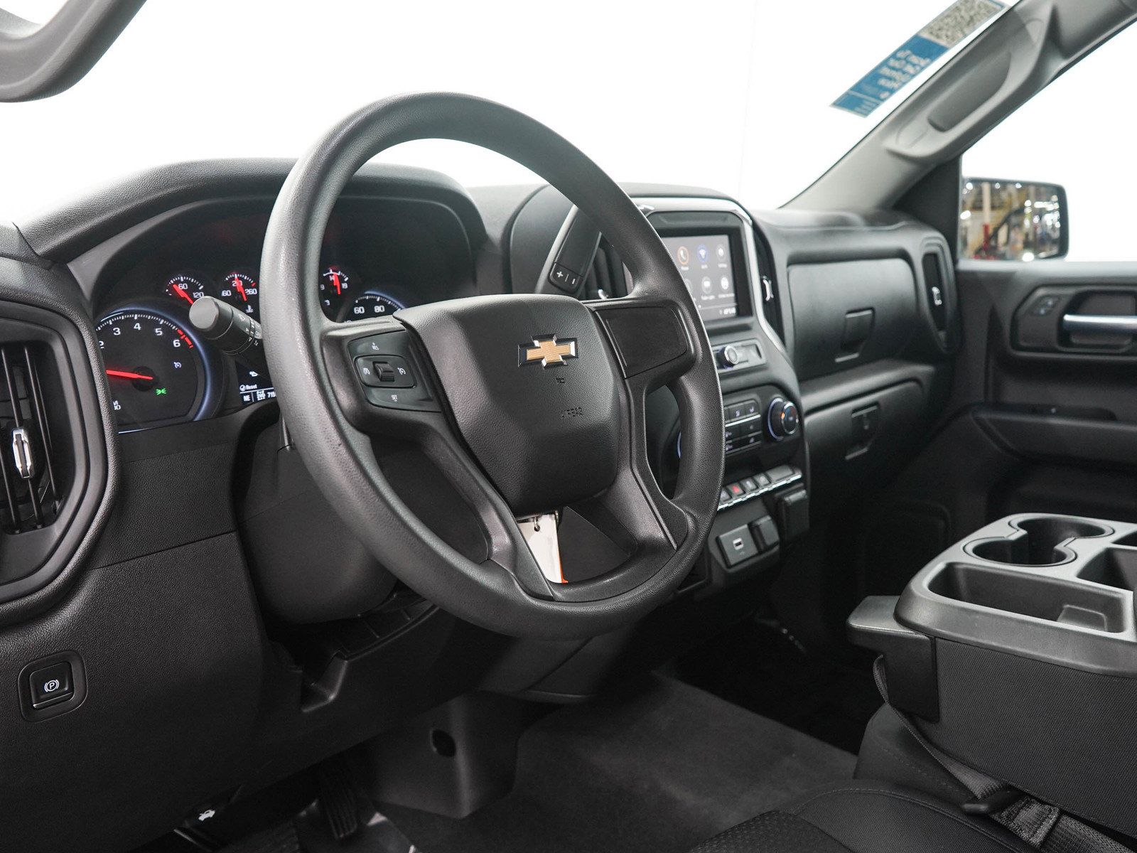Used 2020 Chevrolet Silverado 1500 Custom w/ Custom Value Package AWD/4WD image 24