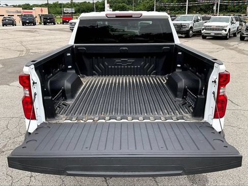 Used 2025 Chevrolet Silverado 1500 LT AWD/4WD image 25
