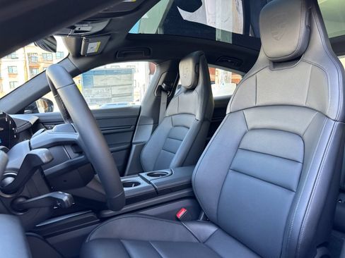 New 2026 Porsche Taycan 4S AWD/4WD image 5