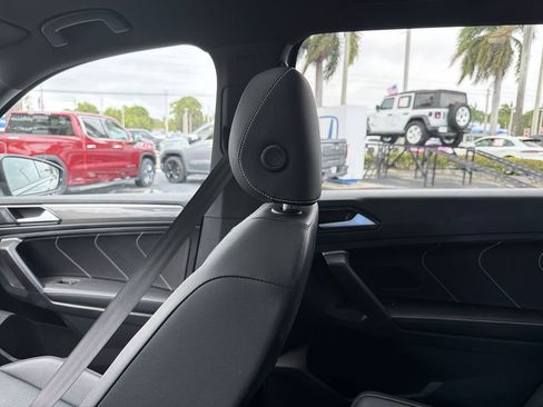 Used 2023 Volkswagen Tiguan SE R-Line FWD image 12