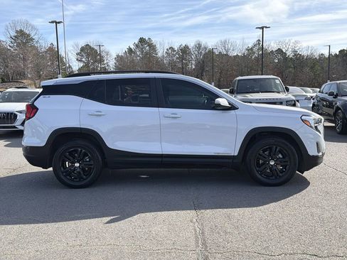 Used 2021 GMC Terrain SLE w/ Driver Convenience Package image 6