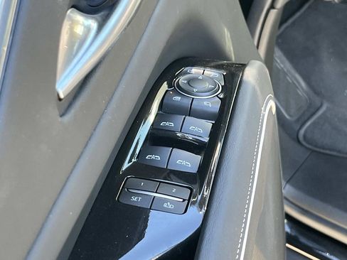 Used 2021 Cadillac Escalade Premium Luxury w/ Performance Package image 26