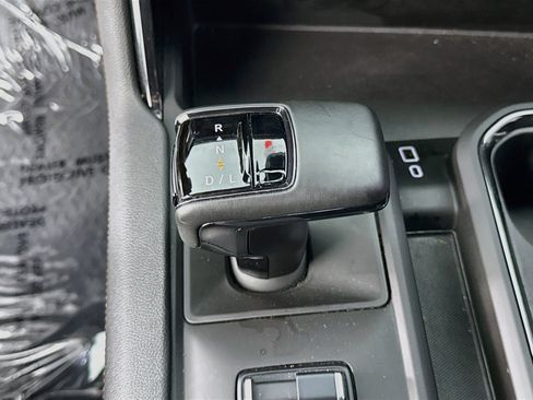 Used 2023 GMC Sierra 1500 AT4 w/ Technology Package AWD/4WD image 19