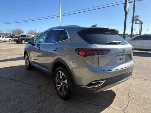 Used 2023 Buick Envision Essence image 8