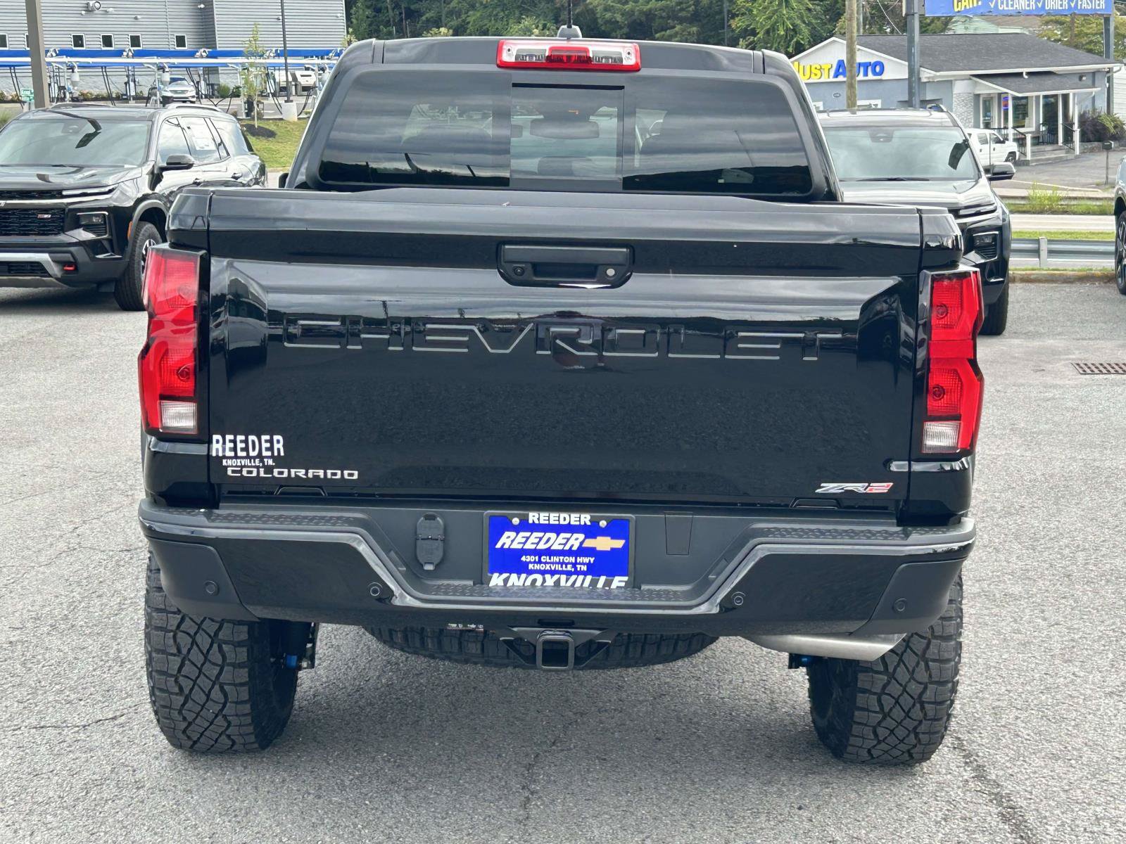 New 2026 Chevrolet Colorado ZR2 w/ Technology Package AWD/4WD image 6