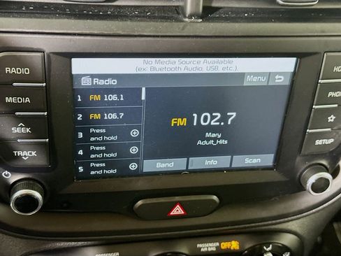 Used 2021 Kia Soul LX FWD image 7
